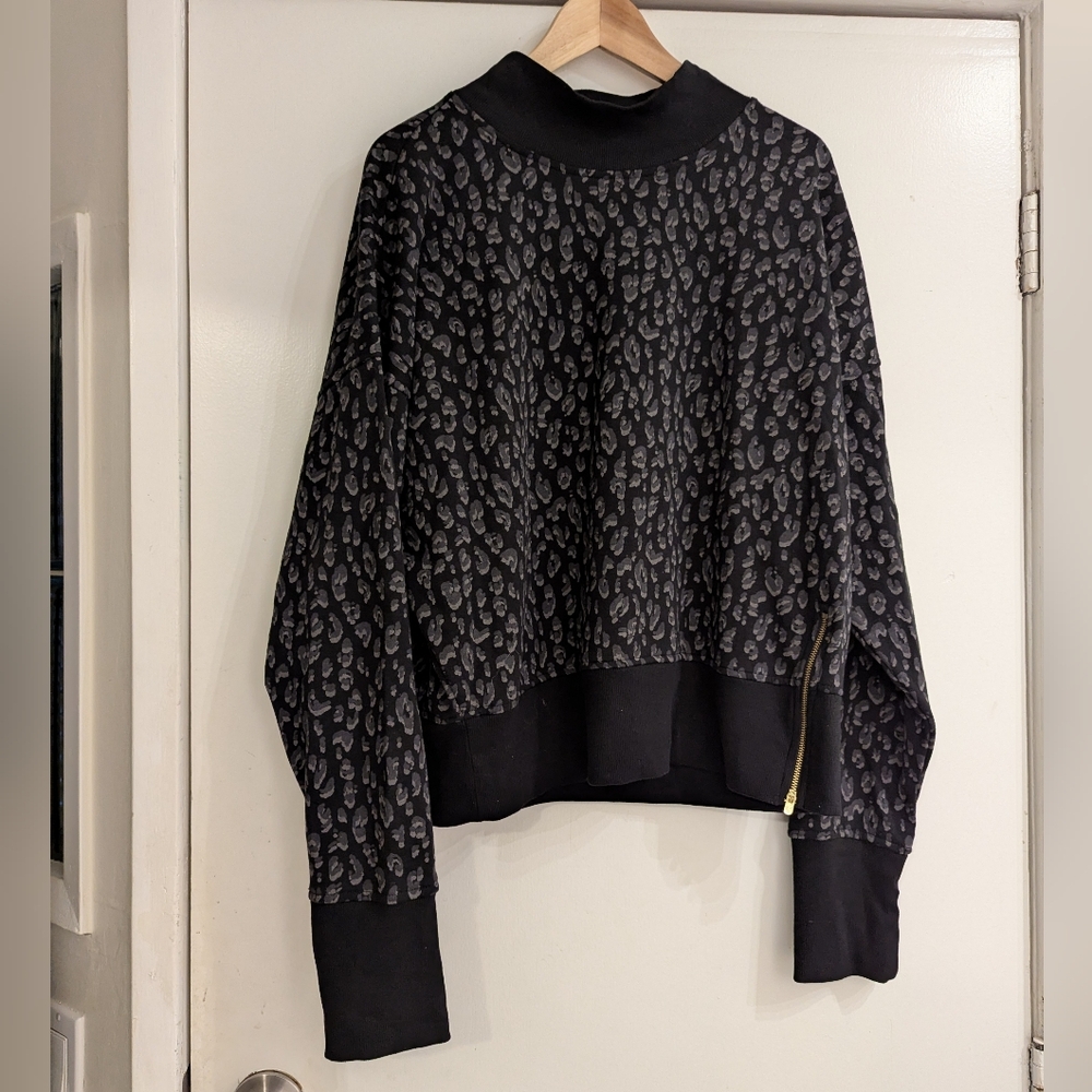 Black and Gray Patterned Sweater